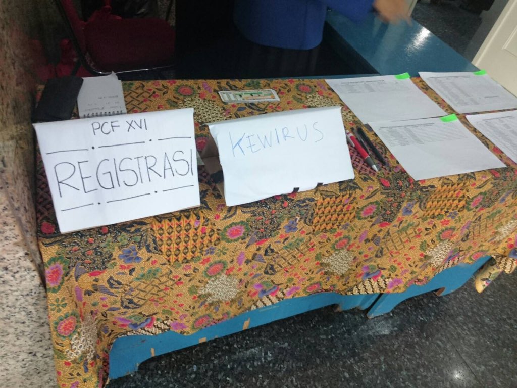 Seminar nya udh mau mulai nih. Yuk langsung aja registrasi sekarang di depan Auditorium Unit 3