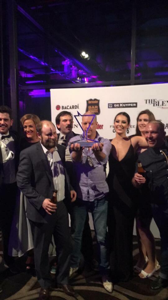 smws_matt's tweet photo. Incredible effort: partner bar The Gresham have taken out Bar of the Year! #smws #partnerbar https://t.co/5LQHdcp1zJ