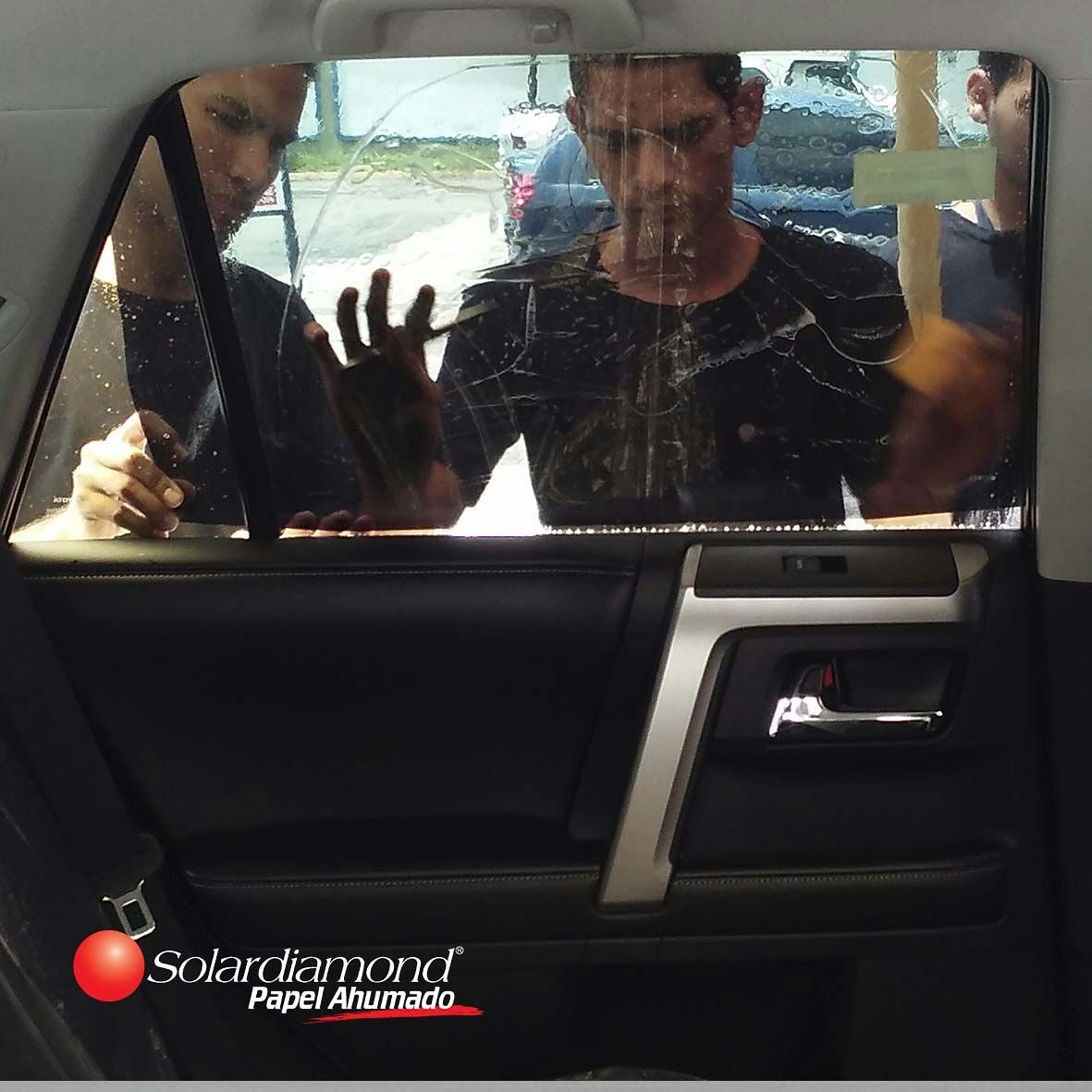 Polariglass's tweet photo. 🔴 Solardiamond, la piel de sus vidrios.

#Solardiamond
#SolardiamondVzla
#Polariglass
#PapelAhumado
#WindowsFilm https://t.co/Pl3ojPDiFn
