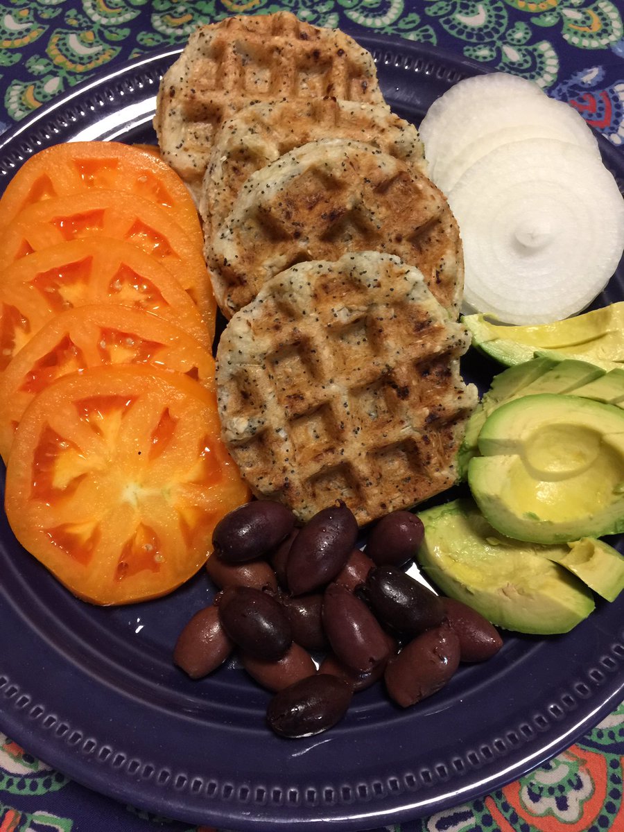 pamrutter's tweet photo. Make your own #TeamRutter comfort food plate... Don't you think @SwapFoods! We love our swapples! #TasteOfSummer https://t.co/wU0Ijs82BS