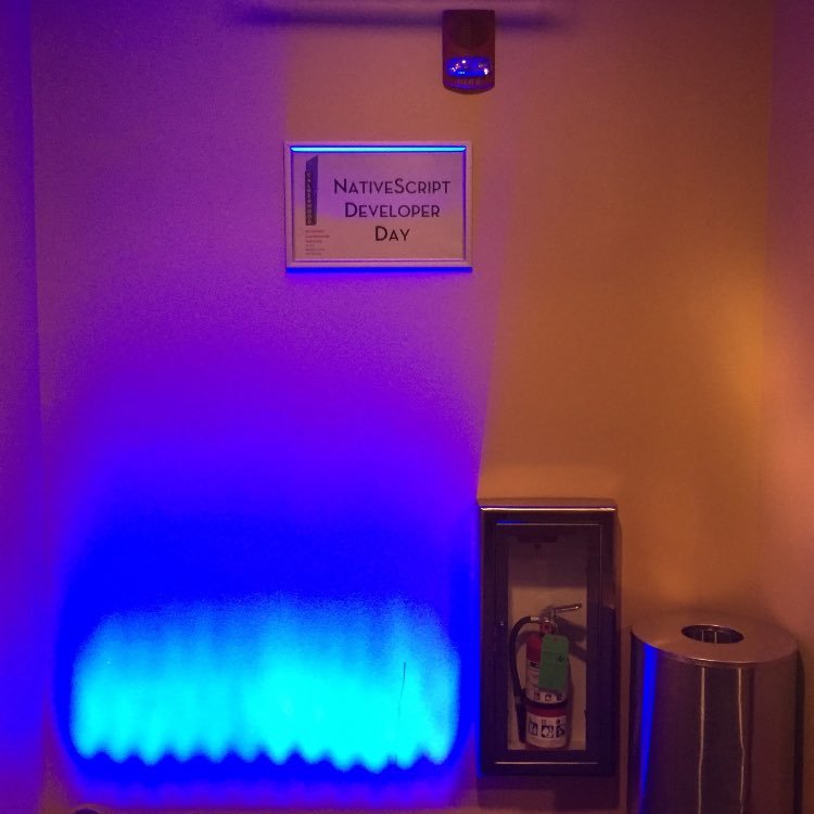 carl0s_'s tweet photo. RT M0bileTea: It's #NSDevDay 2 here! It's #mobiletea and we prepared for you the #blinddev… https://t.co/CbDZmJcyvb) https://t.co/lmrNiTz76w
