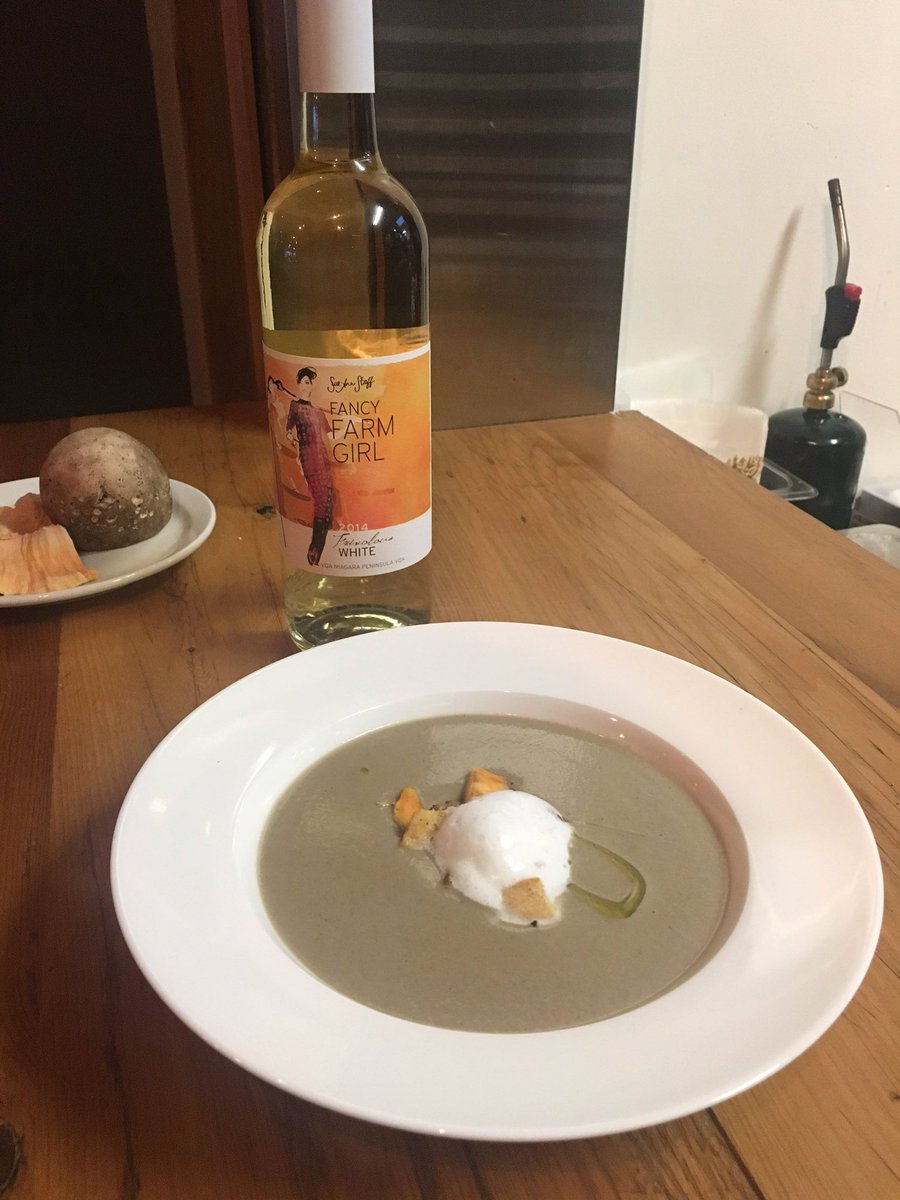 LCBO's tweet photo. Our Friendsgiving feast with @TheHunterChef is well underway, pairing local food with local wines #LCBOtastelocal https://t.co/SRR77TZWOk