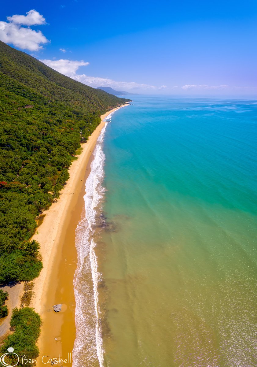 Pristine coastline as far as the eye can #see #WhereElseButQueensland #ExploreTNQ #Australia #Cairns #thisisqueensland #Beach #Ocean #spring