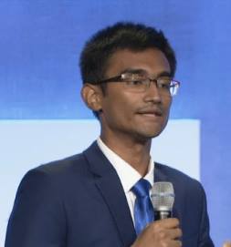 hultprize's tweet image. .@Synergy_Global_ brings the formal market to the door of the people that need it the most #HP16 #CGI2016