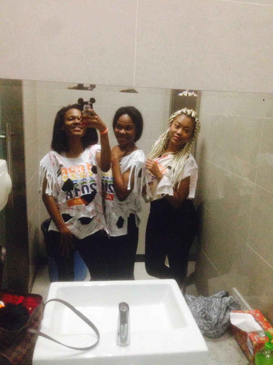 PrincessAbsurda's tweet image. 跳舞的时候💃🏾💃🏾💃🏾