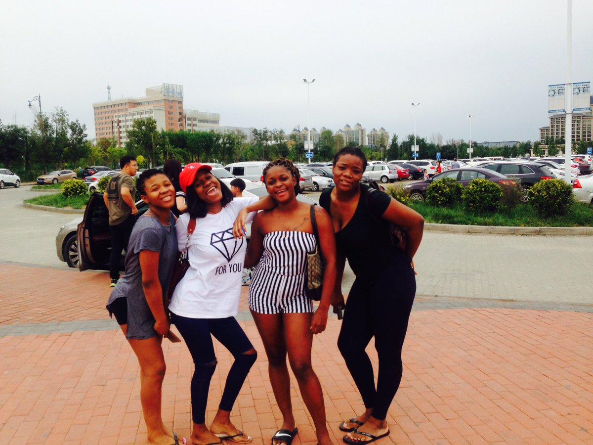 PrincessAbsurda's tweet image. Luna de Mieeeel📸