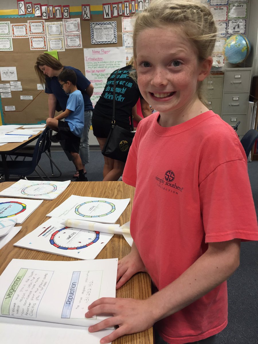 kds38's tweet photo. Hanging out in Ms. Brown's class. Go Bears! #bearshine https://t.co/O80HHoqcEX
