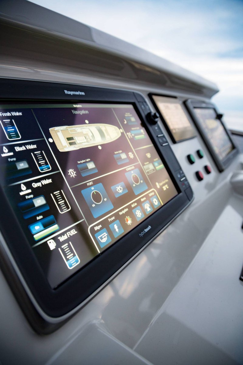AzimutYachtsHK's tweet photo. #Azimut66 won the "MOST TECHNOLOGICALLY ADVANCED YACHT" Award in the 50' to 80' range at World Yacht Trophies 2016! https://t.co/7EWEaZktrF