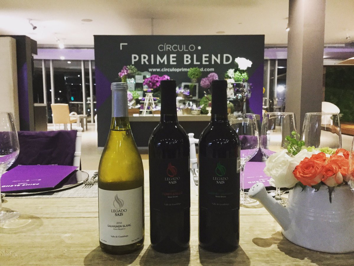 VinoParaiso's tweet photo. Hoy tenemos el gusto de maridar los vinos de @LegadoSais con la extraordinaria cocina de #SantiagoMigoya #primeblend https://t.co/j0dSLf5jow
