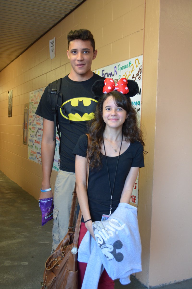 PoincianaPoint's tweet image. Minnie Mouse and Batman! #spiritweek2014