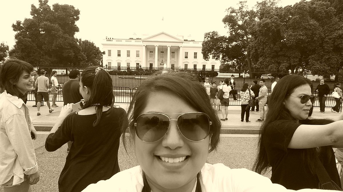 Perlakhernz's tweet image. Im on the #WhiteHouse #ObamaRules #ClintonRules #USA #Vacations