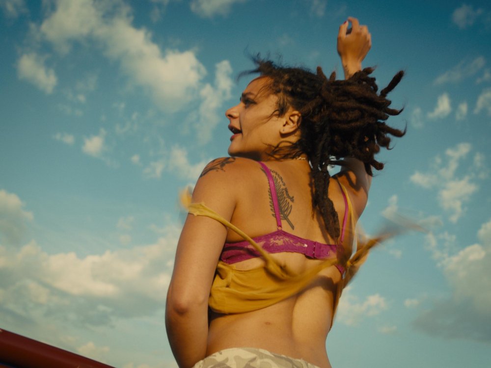 lauraducu's tweet photo. Ediția 7 #lesfilms se anunță a fi delicioasă: Juste la fine du monde, American Honey și Loving la București! https://t.co/gunixsNKJg https://t.co/LuNI6c2H1d