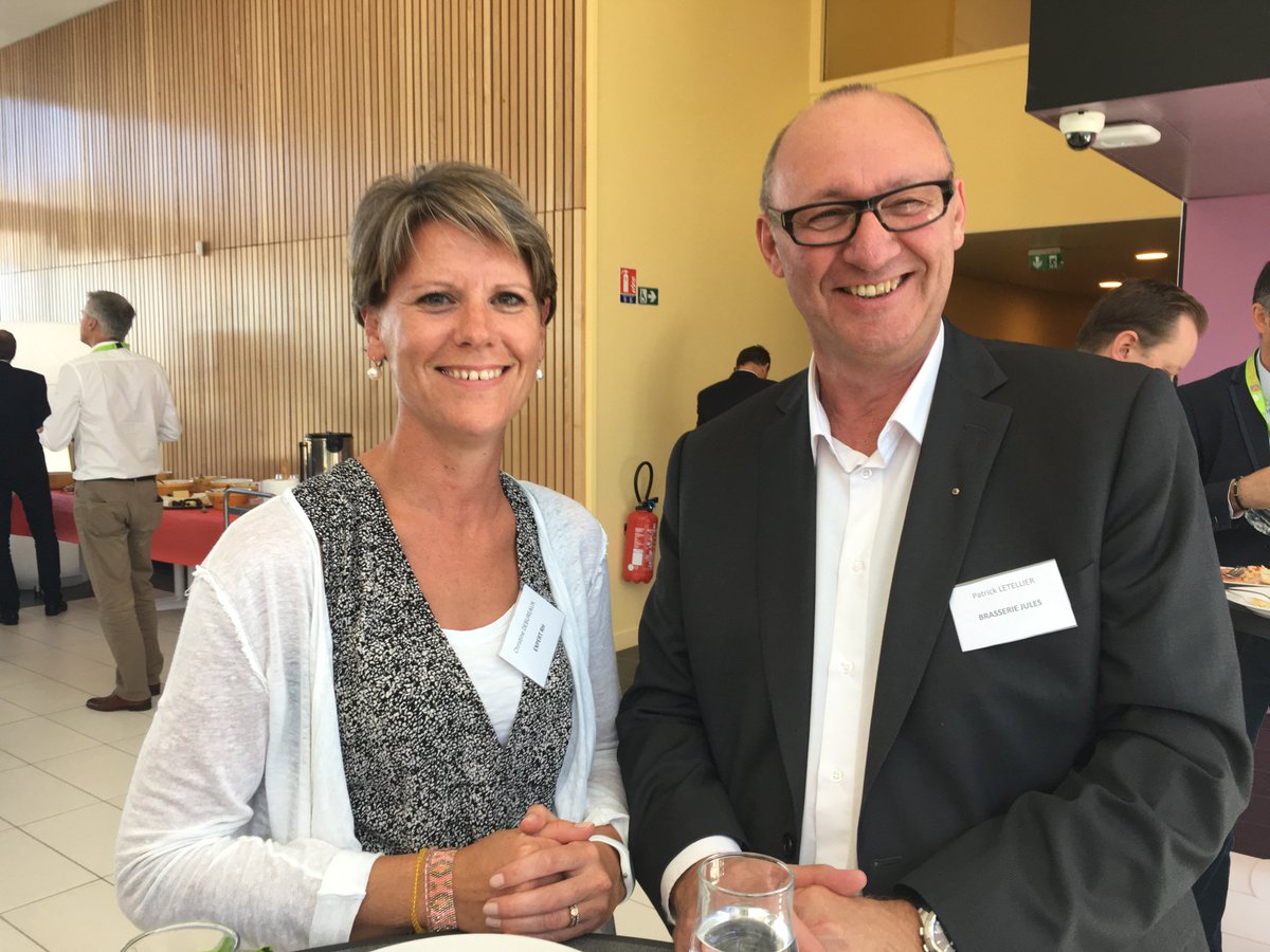avenirCCI's tweet photo. Christine Debureaux, Présidente d'Expert RH #Amiens s'engage au sein de l'équipe @avenirCCI https://t.co/epXYkLFxSg