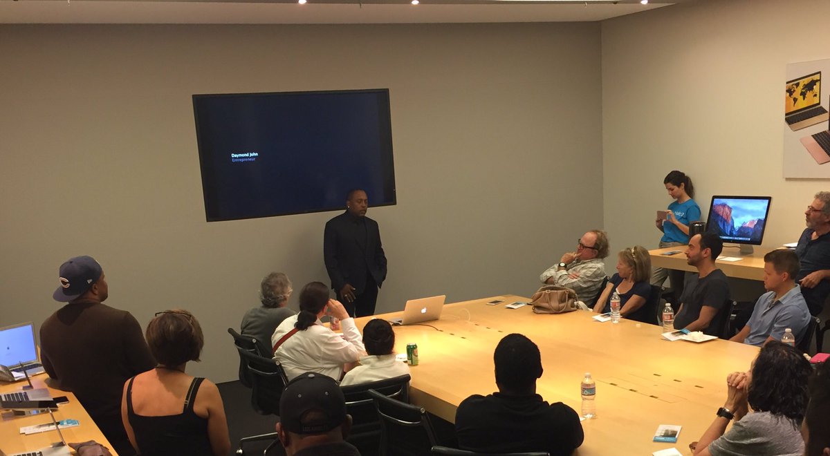starkeyhearing's tweet photo. Standing room only as @TheSharkDaymond shares his #Starkey Halo 2 hearing aid experiences! #madeforlife #madeforiphone https://t.co/0KoScR0ifs