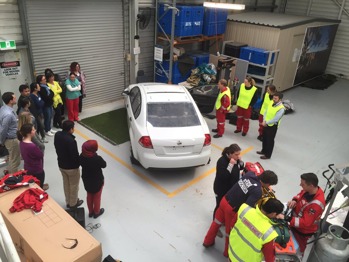 Country GP trainees from South Australia learning about patient extrication #saasmedstar #teamwork #phrm