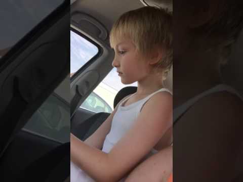 WB Dances to Some Pop Song hdpopmusic.com/2016/09/21/wb-… #music