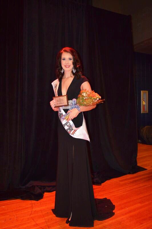 CONGRATS ANNA! Anna placed second runner up in the Miss Panhellenic pageant tonight! We couldn't be prouder!!