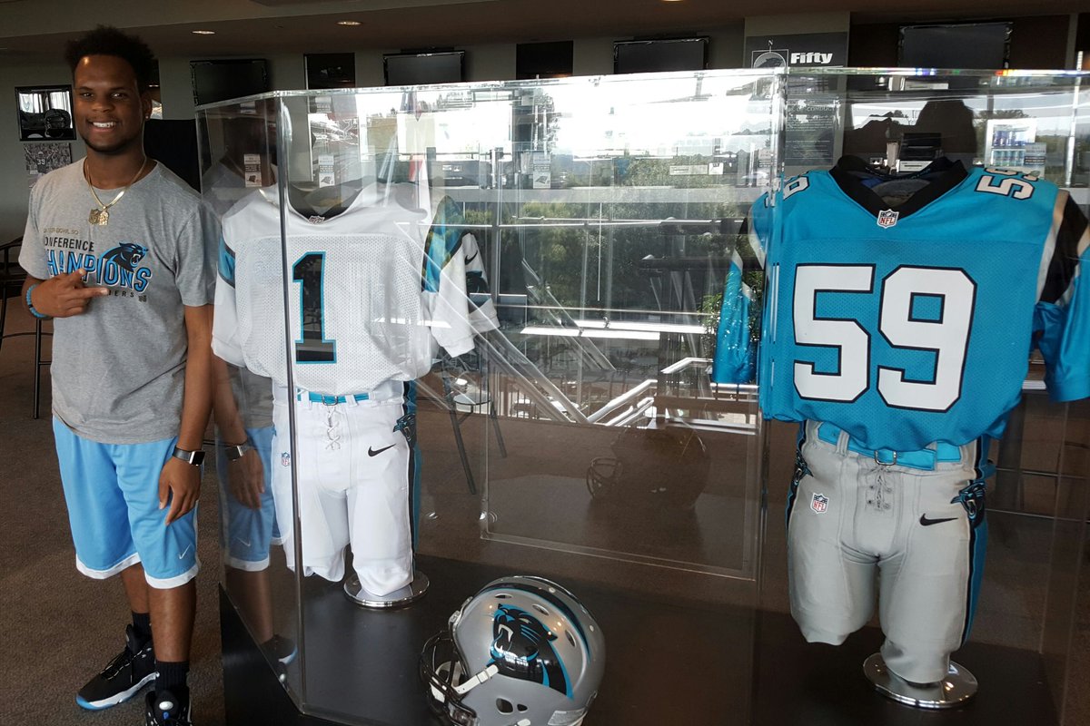 JCSUBiddle's tweet photo. We have a real fan in the Biddle Institute! #JCSU #Biddle #SitLux #JCSU20 #KeepPounding https://t.co/eYRwjGvamT
