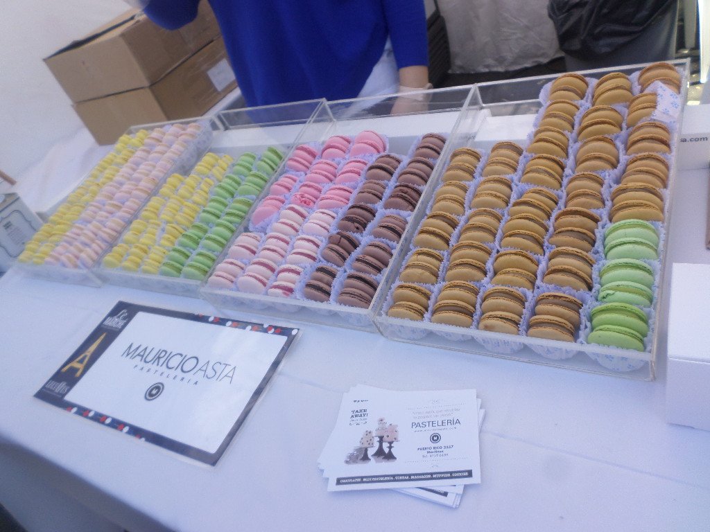 GigiDibulover23's tweet photo. @MAURICIOASTA #LeMache #Macarons #MilCajas #MasMacarons 😋 https://t.co/68X4MiKLS6