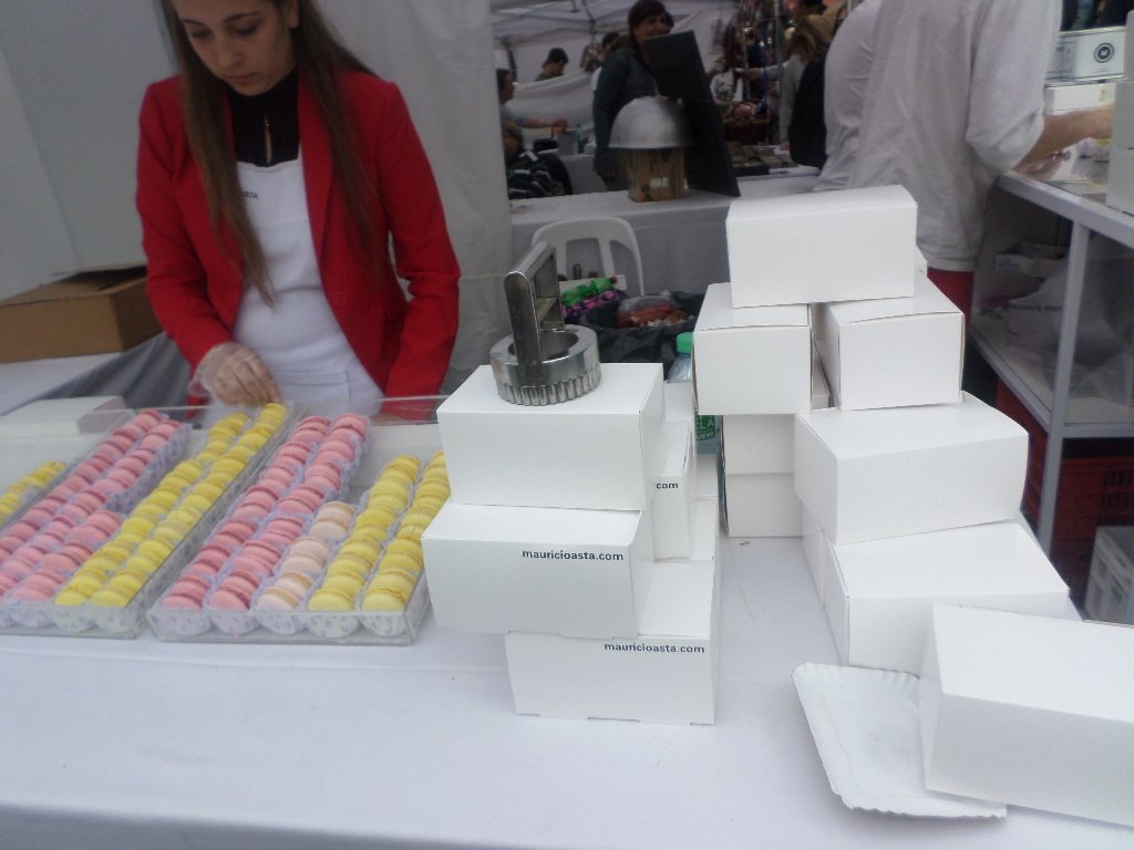 GigiDibulover23's tweet photo. @MAURICIOASTA  #LeMache #Macarons 😋 https://t.co/Em0DdUfEnF