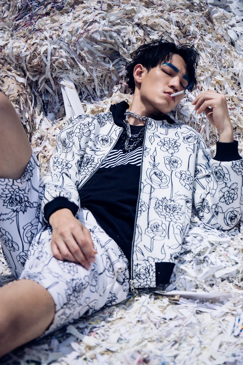7crashtpe's tweet photo. CLOTHING:#7crash, 
#PHOTOGRAPHY:Ajax Lee,
#MODEL:Pierce S.Hung&amp;Yun Jung, 
MAKE-UP:Natasha Lin, 
HAIR:Fran Lin&amp;張汮宇, 
ASSISTANT:Alex Chang https://t.co/5yfhtVbr5q