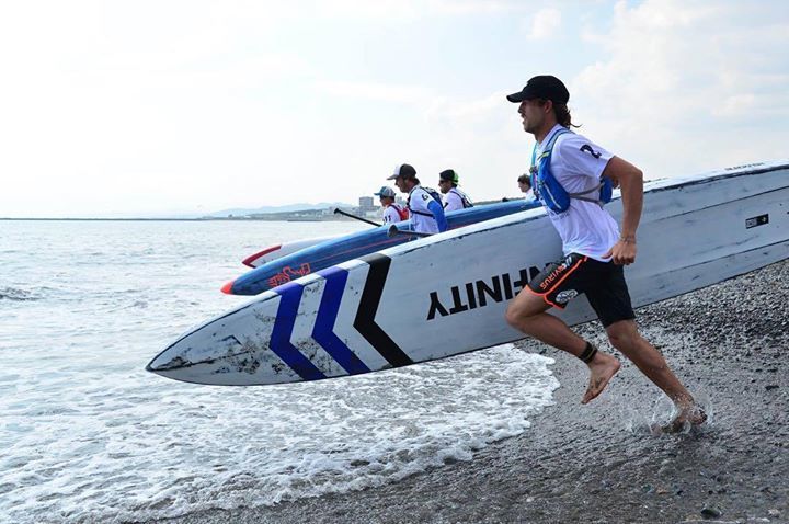 StandupJournal's tweet photo. 'Infinity SUP 's Toby Cracknell last week at the Japan Cup 14' x 24" #infinityBlackfish LT⦠https://t.co/bQTuZq1YgT https://t.co/oPnSy38PFB
