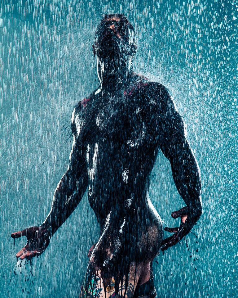 Ted_Casablanca's tweet photo. Rainy day in the desert?
Let's go out and get even wetter w/ @SchwabelStudio &amp; Alex Minsky.
#alexgetswet #palmsprings #art #rain #alexminsky https://t.co/66M6hEo9d3