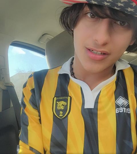 صباح الخيررر رتويت  وتعال خاص ارد عليك غير كذا لا