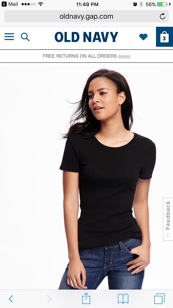 mylaughablelife's tweet photo. @OldNavy #stopthephotoshop removing her ribs so we know it's a fitted shirt isn't necessary. #photoshopfails https://t.co/tPL9KKzyBC
