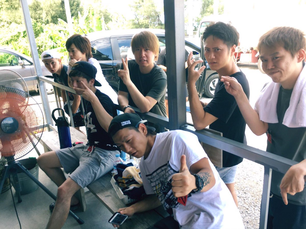 deepdsd0619's tweet photo. 琉球ガラスでオリジナルグラス作り((*ﾟ∀ﾟ)) https://t.co/7jJKpZUIx4