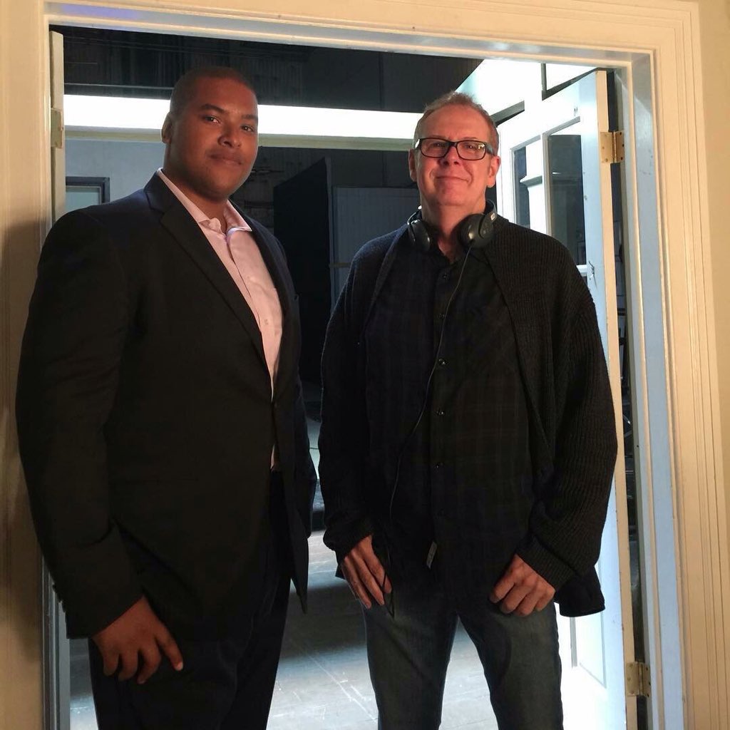 Benzo_WorldWide's tweet photo. @JimTitus is back on #PrettyLittleLiars 7x18 so excited ❤️ https://t.co/TmrnNzStXe