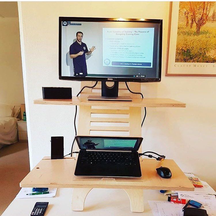 Thanks for the share @coachcrossy 😊 such a great looking #DeskStand setup!