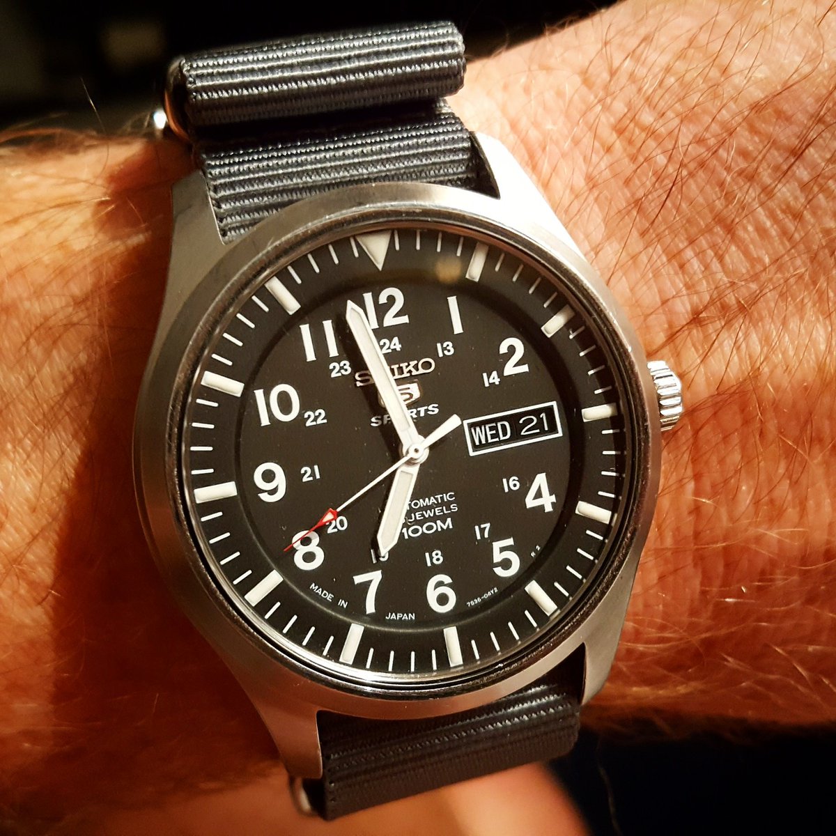 snzg13j1