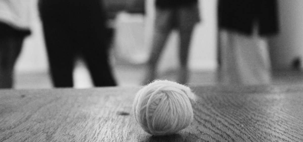 swprnz's tweet photo. 5 dancers & ball of string: Fabricate is madness, obsession, efforts to communicate & an endless power struggle #temponz16 #fabricateshow https://t.co/g6OLSocT2j