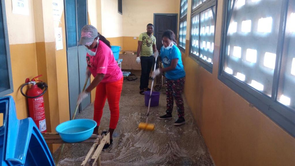pilolo_gh's tweet photo. Executive members of @tour_gh also volunteers for @pilolo_gh were present. #Pilolo4Peace #NVDAY16 #Volunteeringh https://t.co/rSQNcTdarF
