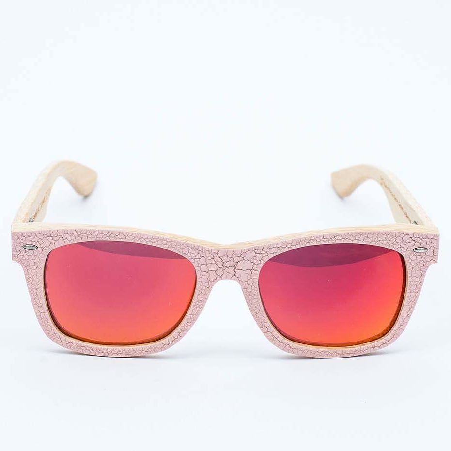 Bamboo sunglasses, option 7. Another painted one, so it's less immediately recognisable as… ift.tt/2cQ3zqP