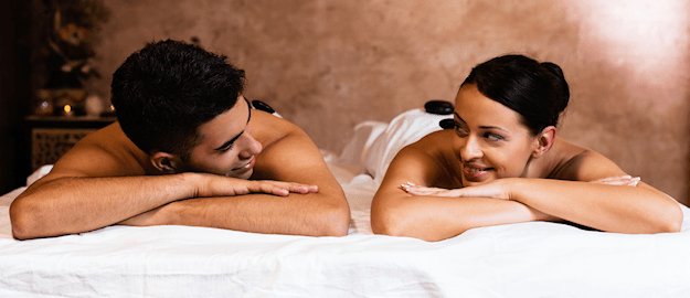 10 Romantic Things to do on Your Honeymoon theidomoment.com/ten-romantic-t…