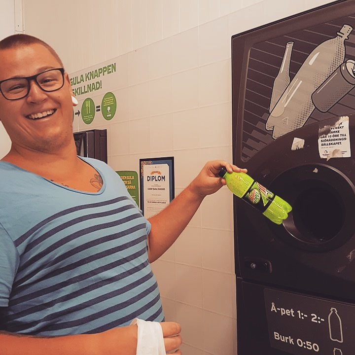 CartmenS's tweet image. 19:00 börjar turneringen, vi syns!
#CSGO #twitch #CartmenS #1614 #PantaMeraForESporten #dunder #MozysDunderDricka