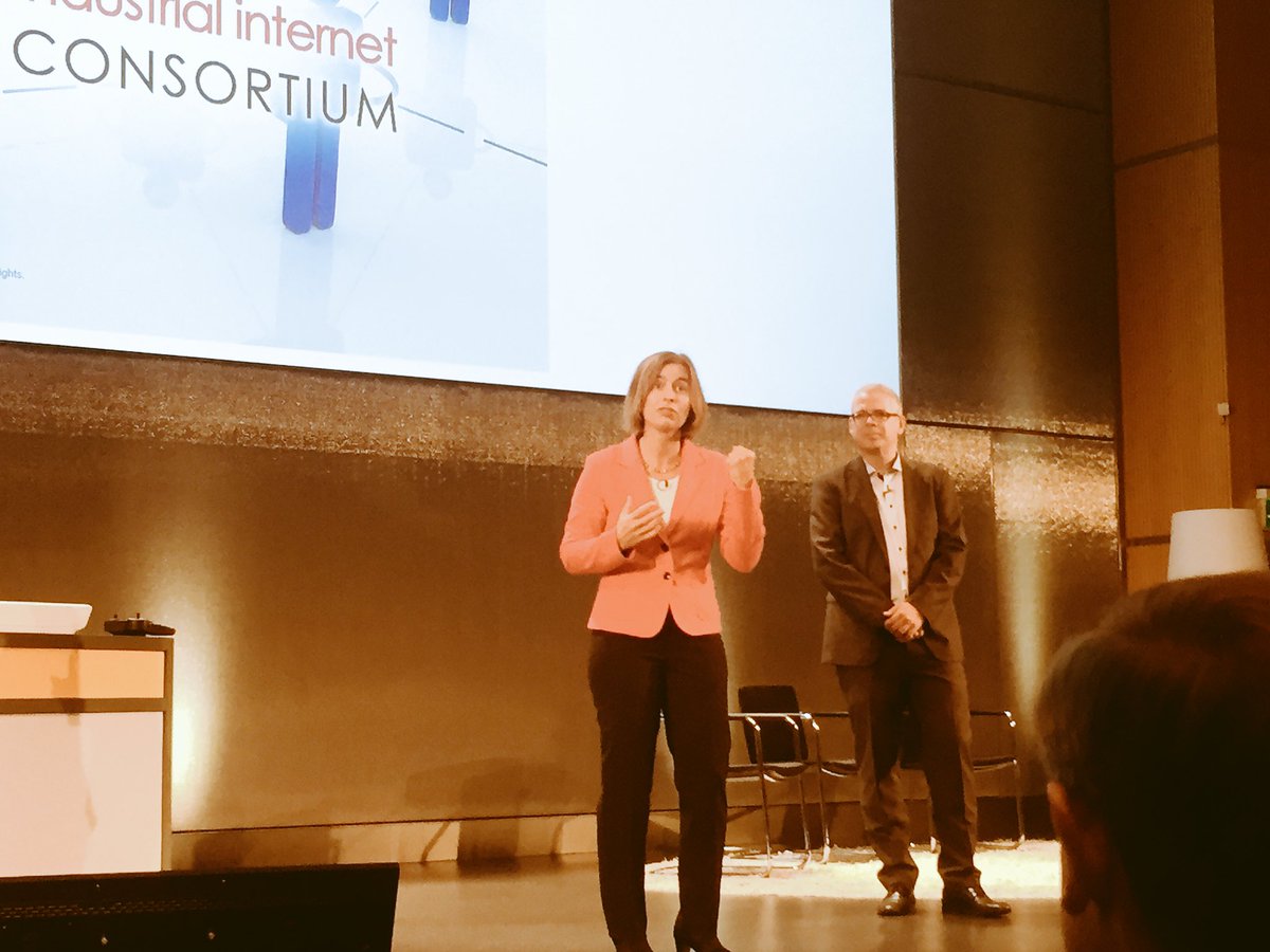 Dr. Bernd Welz tweet media