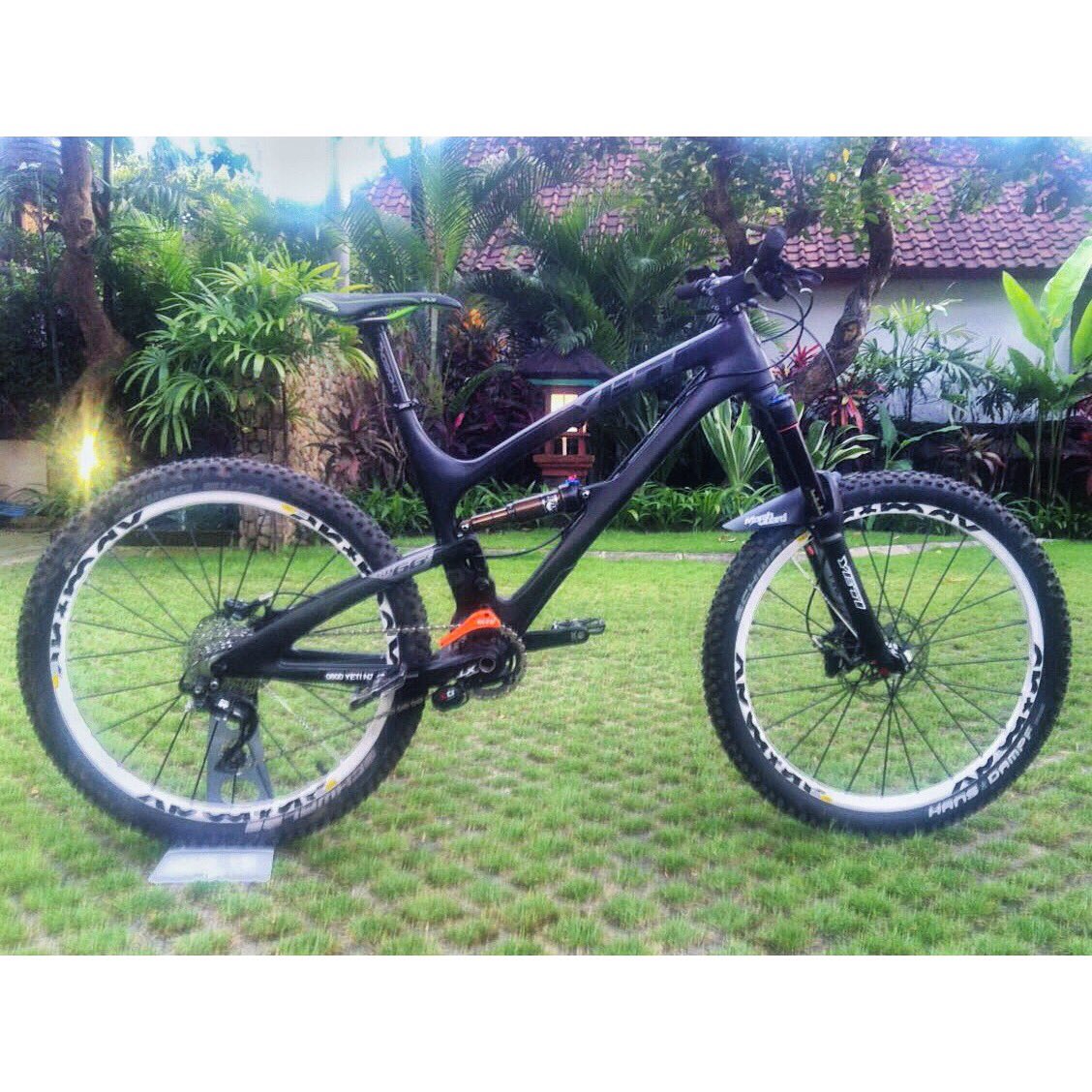 ojik_saputra's tweet photo. BU nih jual aja Fullbike Yeti SB66c @PasarSepeda WA / SMS 089611238325 https://t.co/1EiOJ7hP9Z