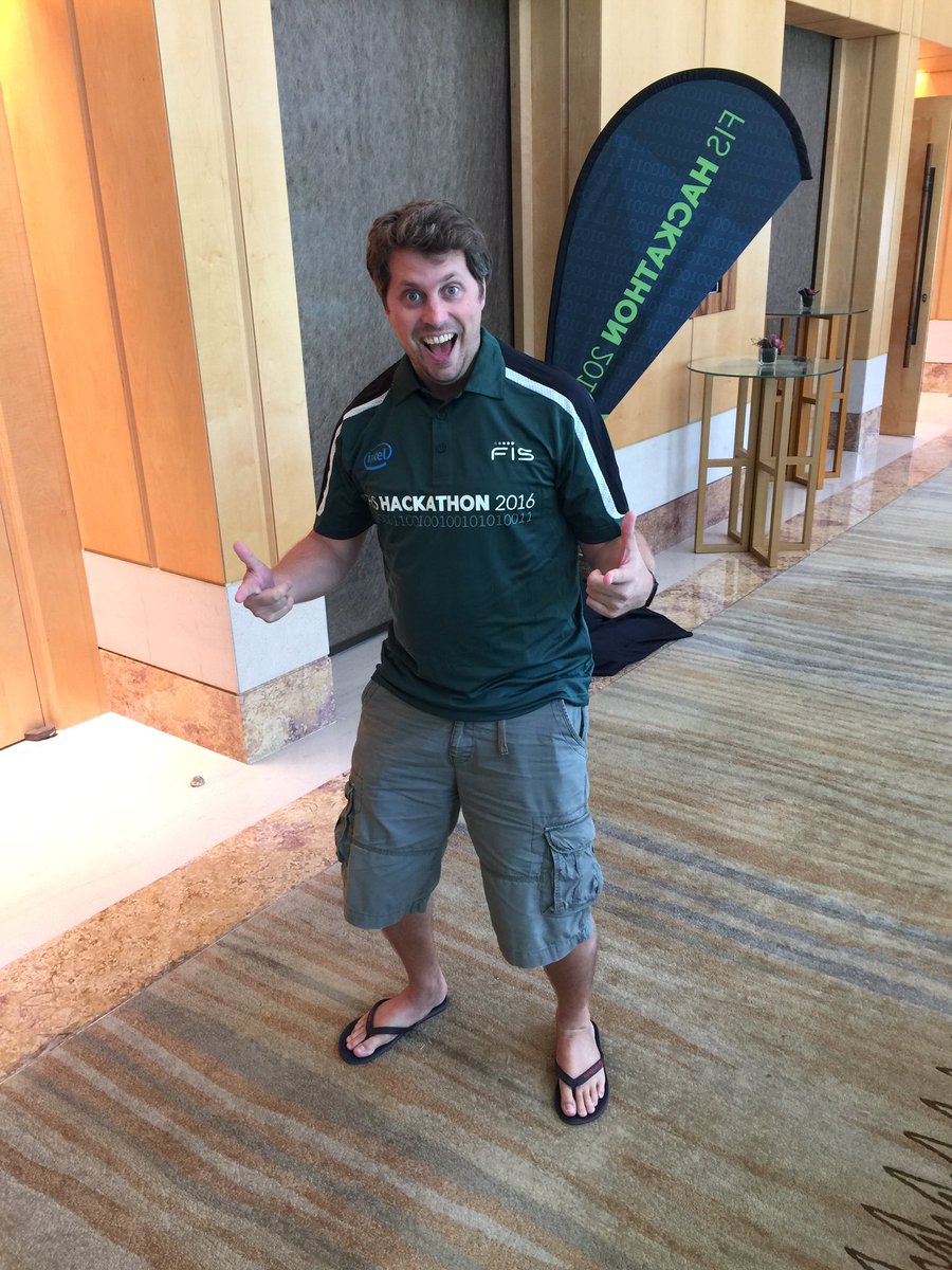 tomvleminckx's tweet photo. #HackathonFIS #stillgoingstrong #teamclear2pay https://t.co/mj2WwVo3wC