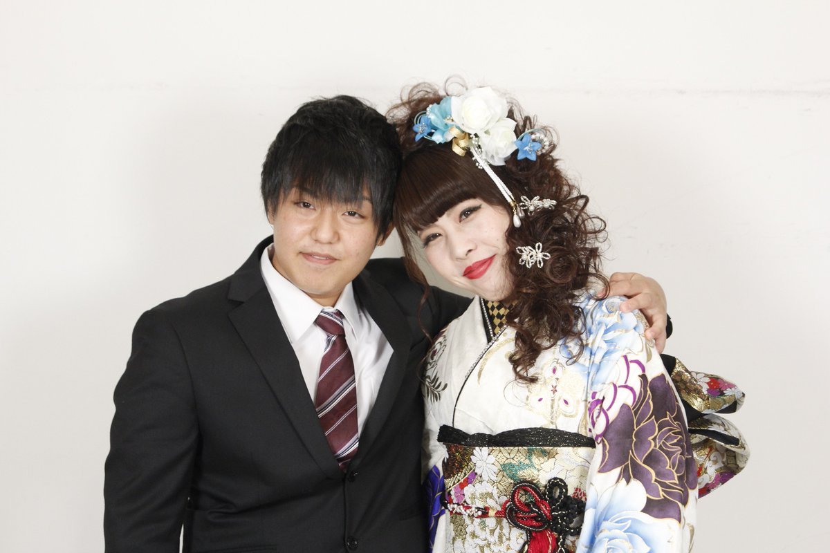 kouchi20mode's tweet photo. こんにちは(^O^)／❤先日前撮りのあったお客様のご紹介です☺❤
大人っぽいお綺麗なお写真や、可愛いポーズのお写真までたくさんお撮りしているのでとっても楽しいですよ❤
＃ふりそでＭＯＤＥ　＃前撮り　＃成人式 https://t.co/xsesO9Oep9
