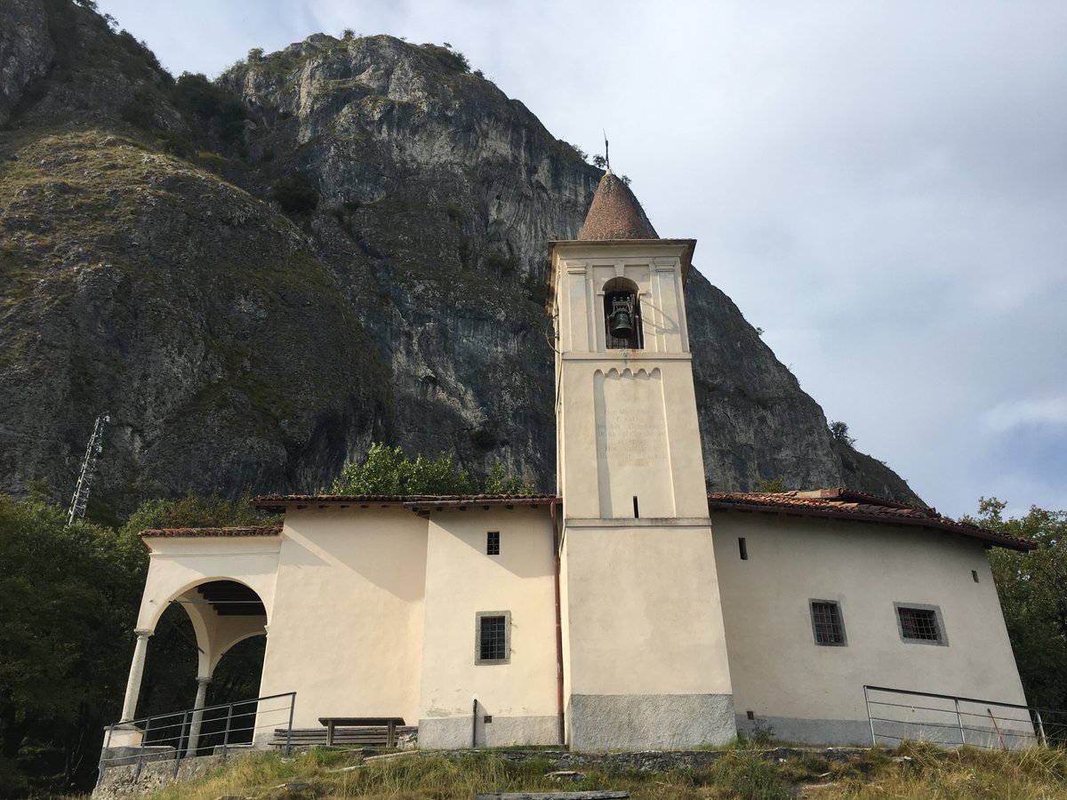 lakecomo_sun's tweet photo. Ever wondered what #SanMartino looked like up close, try the steep walk up from Grainte, well worth the climb. https://t.co/NbiLpBBXeh