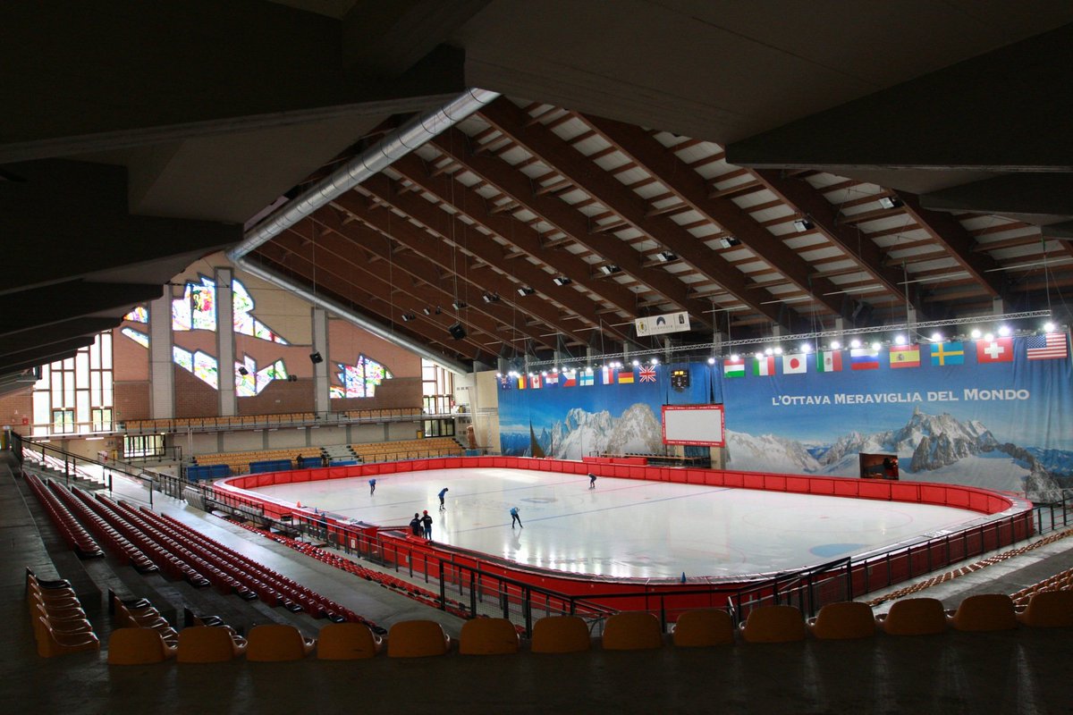 CourmayeurMontB's tweet image. [Buongiorno #Courmayeur]
Siamo sul #ghiaccio del Courmayeur Forum Sport Center! Siamo con la nazionale #Shortrack  @fisg_it #Sport