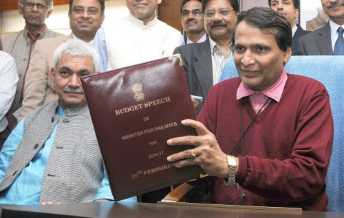 timesofindia's tweet image. 92-year-old journey ends: No separate rail budget from next year toi.in/vJo7La6