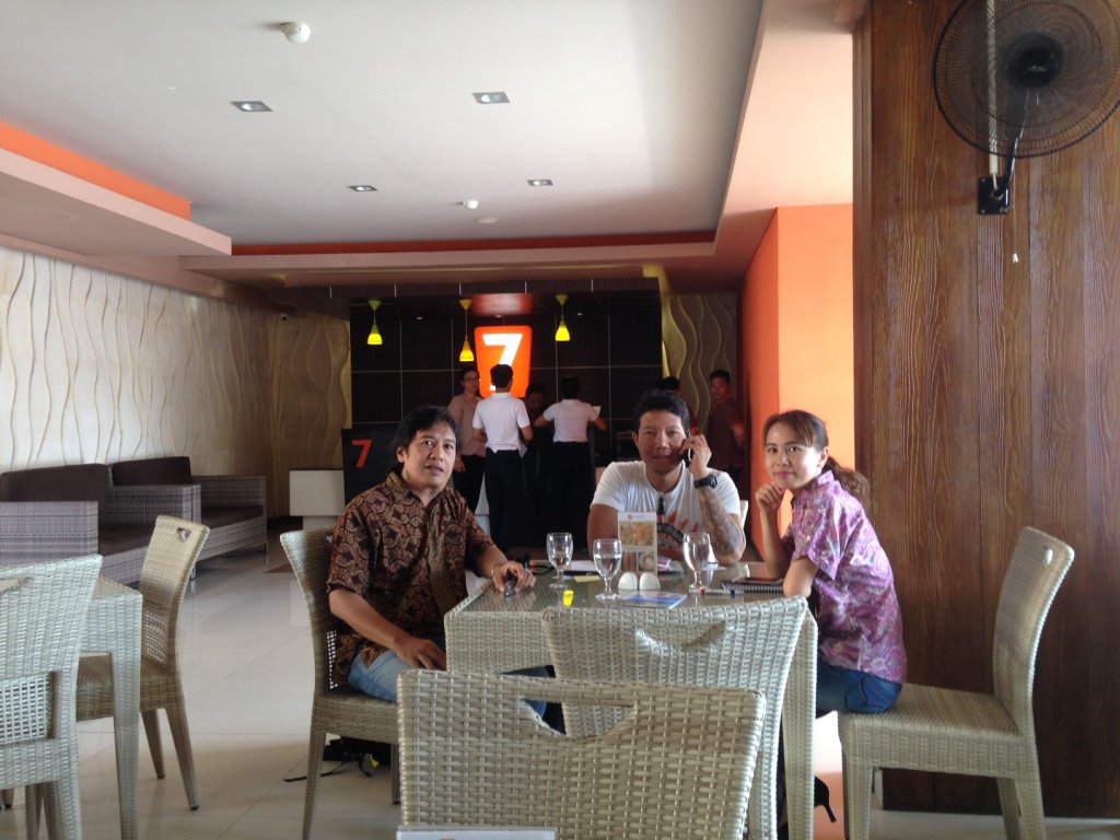 FunBaliMagz's tweet photo. @FunBaliMagz interview with @Ammyli from @7Dayspremium #Hotel #KutaBali ... Check on https://t.co/TjFEslL3uK https://t.co/rrnxTjFVvN
