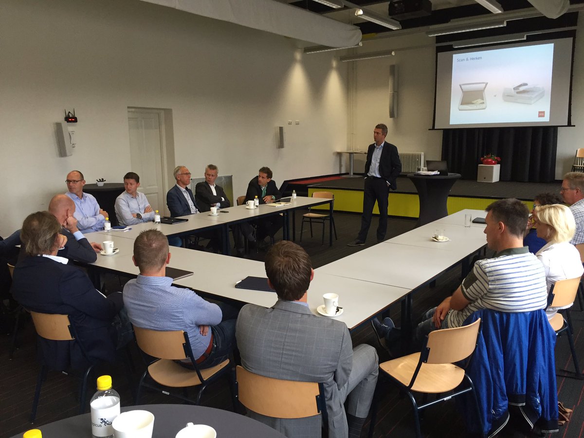 KoopsRob's tweet image. Leuke Interactieve bijeenkomst @deventerkringvancontrollers automatisering en digitalisering door @kroesewevers !