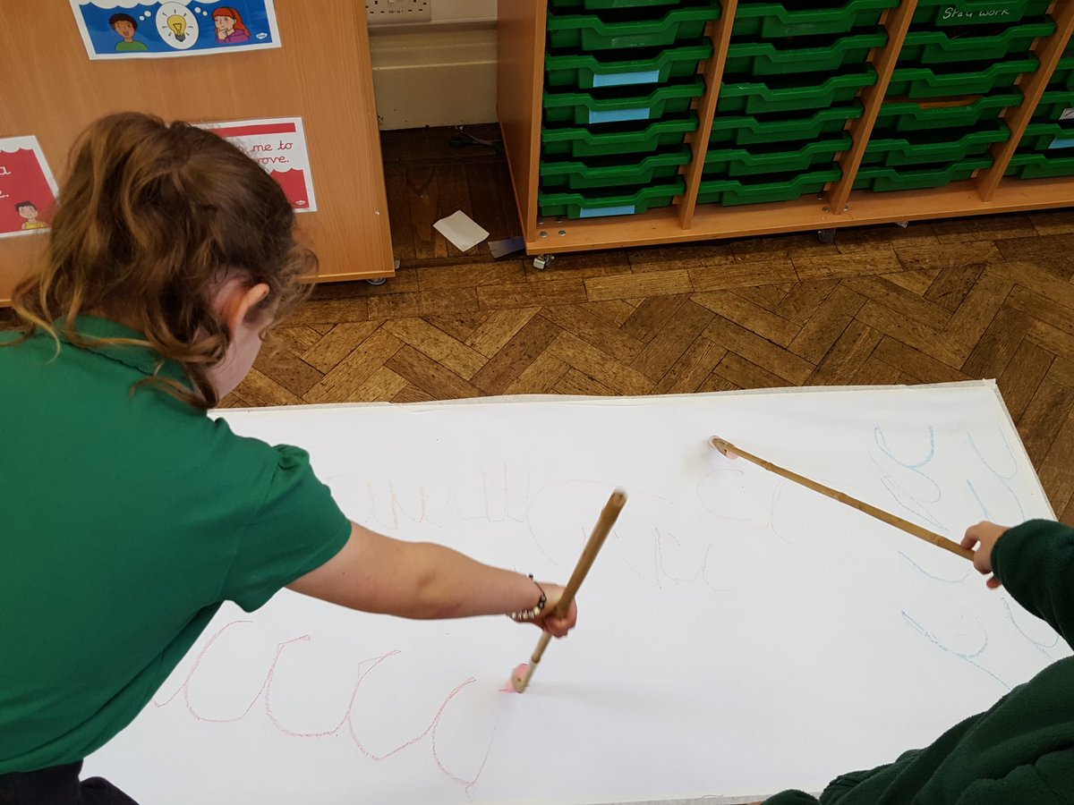 Year4BWPS's tweet photo. Handwriting practice with Mr Pearce. #handwritingisfun https://t.co/7EtC0JUq6T