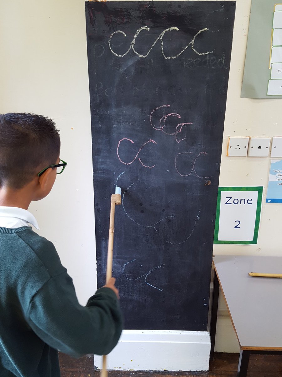 Year4BWPS's tweet photo. Handwriting practice with Mr Pearce. #handwritingisfun https://t.co/7EtC0JUq6T
