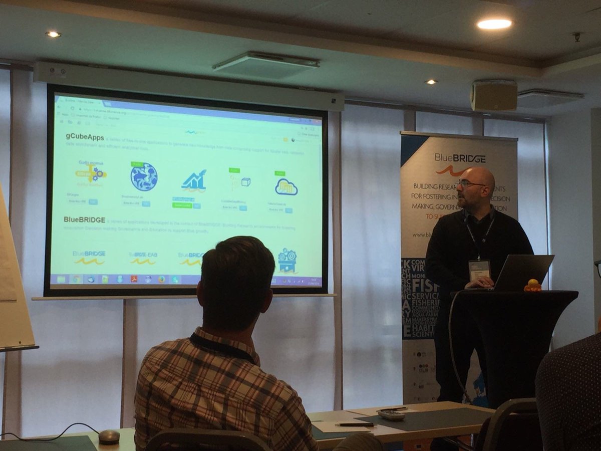 BlueBridgeVREs's tweet photo. Gianpaolo Coro @HiisLab, showing a demo on BlueBRIDGE VREs & #datamanagemet services: live from #ICESASC16
https://t.co/Rvgmws8Hx2 @ICES_ASC https://t.co/J54MzYiGd5